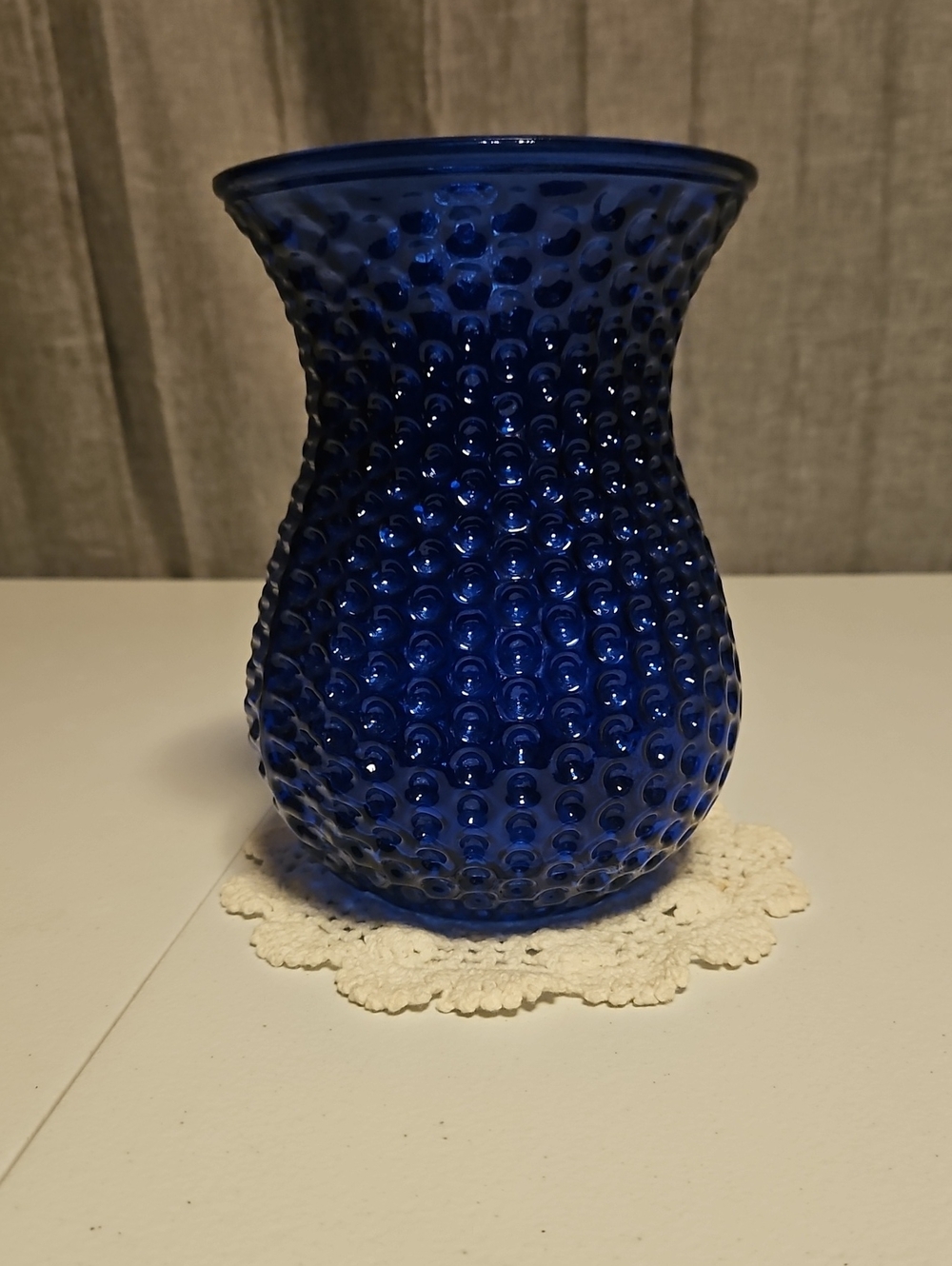 Colbolt Blue Reverse Hobnob 7.5x5" Vase